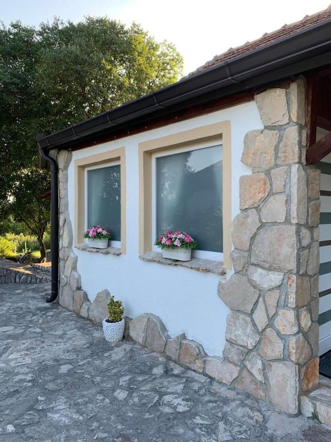 Kuca Za Iznajmljivanje Andrija Ljubuski Luaran gambar